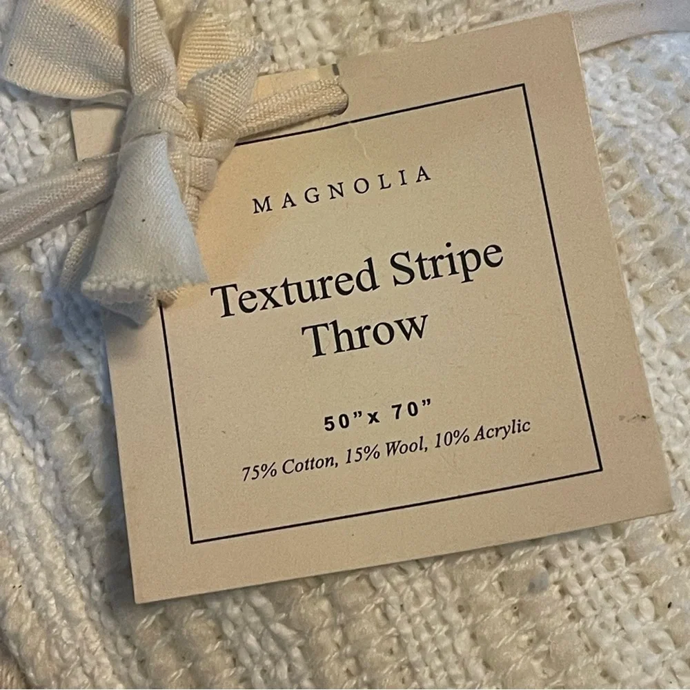 MAGNOLIA (not Target) ESSENTIAL TEXTURED STRIP THROW CREAM 50” x 70” - Picture 4 of 6